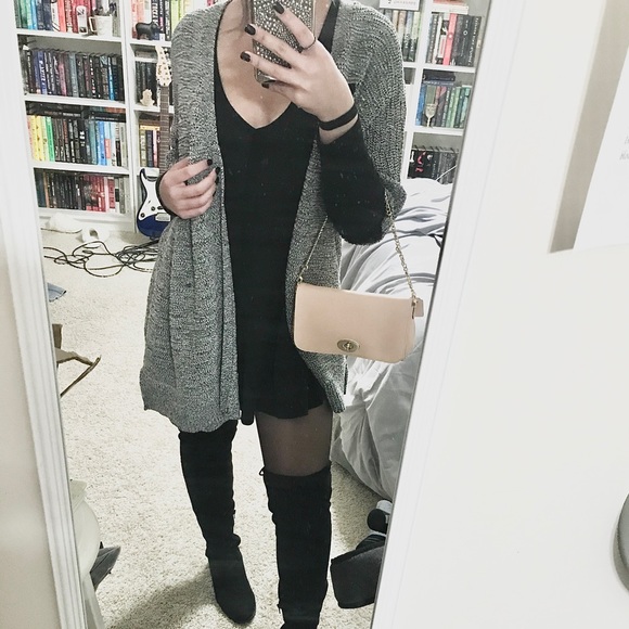 Tahari Short Sleeve Knit Sweater Cardigan - Picture 5 of 5